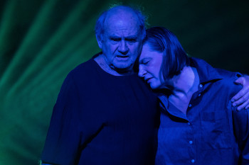 *Sztuka wywiadu* | Jan Peszek i Maria Seweryn. <br> 
Fot. Robert Jaworski / Teatr Polonia